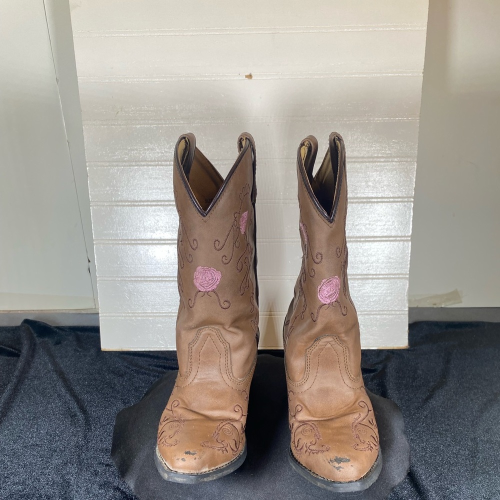 Shyanne Cream and Gray Western Boots